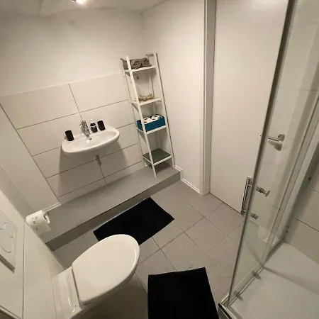 1 Oder 2 Monteurzimmer Nahe Flughafen *
