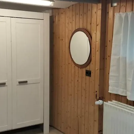 1 Oder 2 Monteurzimmer Nahe Flughafen Homestay *