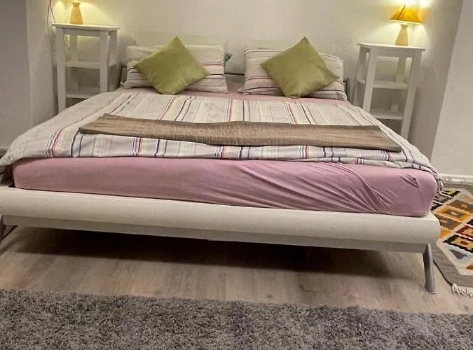 1 Oder 2 Monteurzimmer Nahe Flughafen Privatunterkunft *