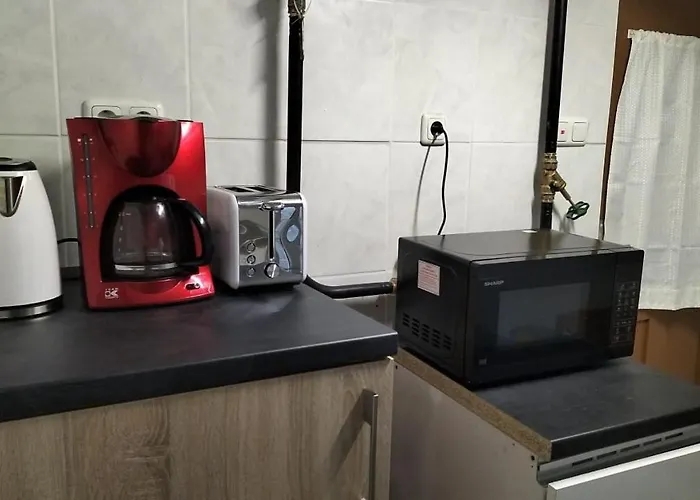 1 Oder 2 Monteurzimmer Nahe Flughafen Privatunterkunft *